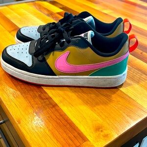 listing-status-banner